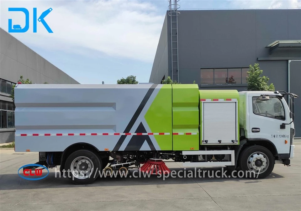 12 tons sweeper truck left side